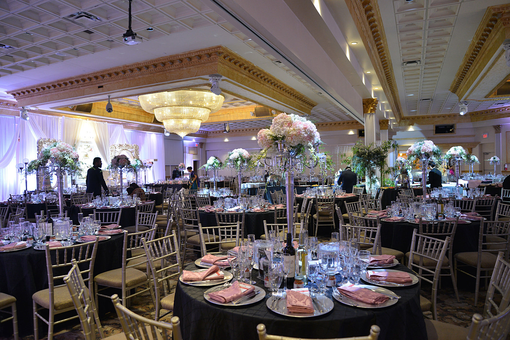 Top 3 Benefits of Booking a Banquet Hall for Any Event